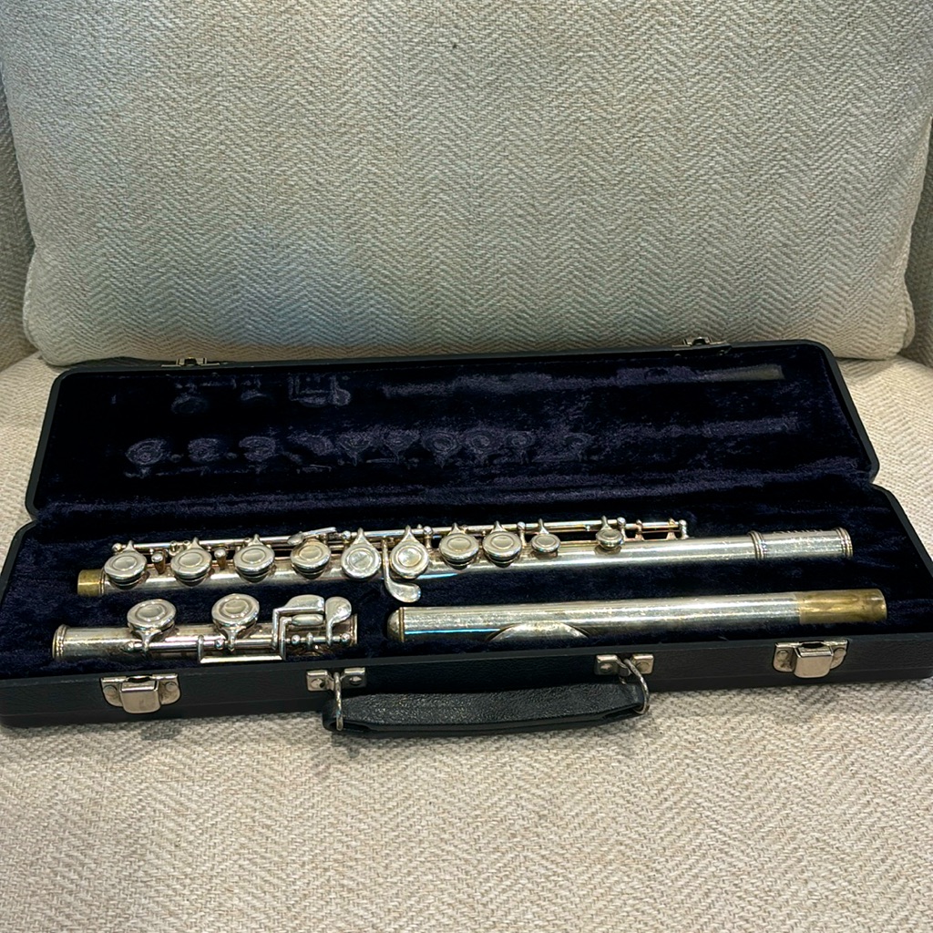Artley 18-0 Silver Plated Flute - Usa Model #650210 - Refurbished/Used